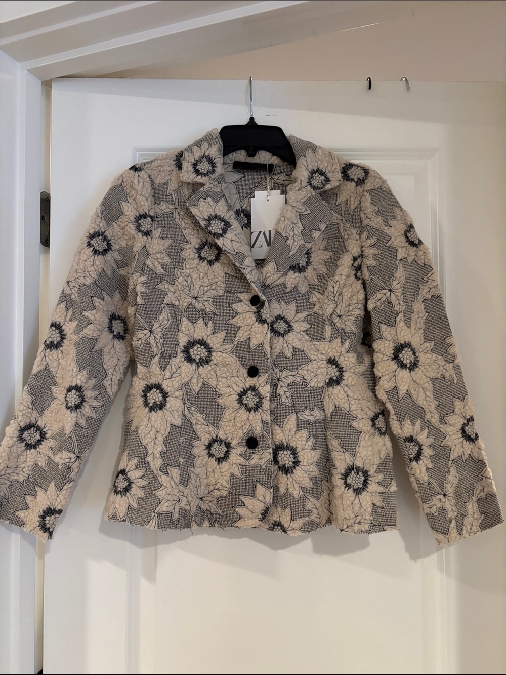 Zara Beige and Black Floral Textured Blazer